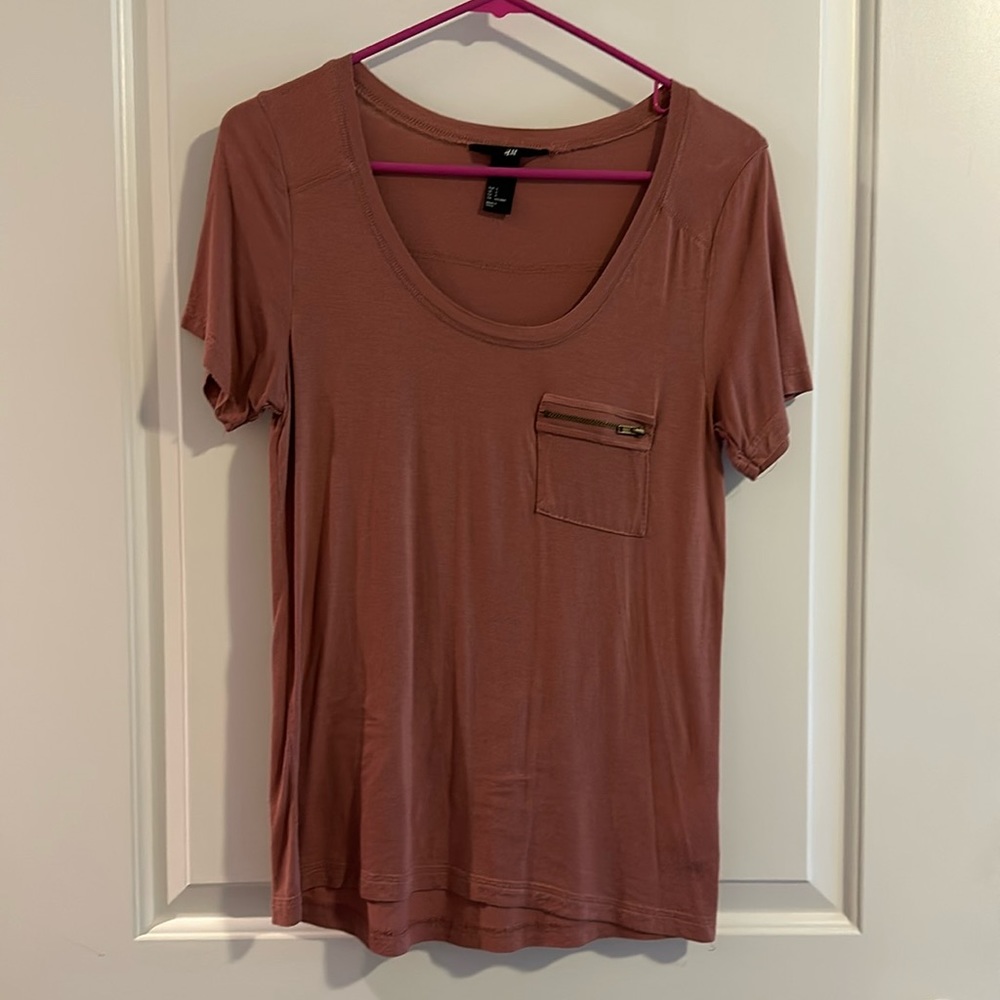 H&M Mauve Pocket Tee with Zipper